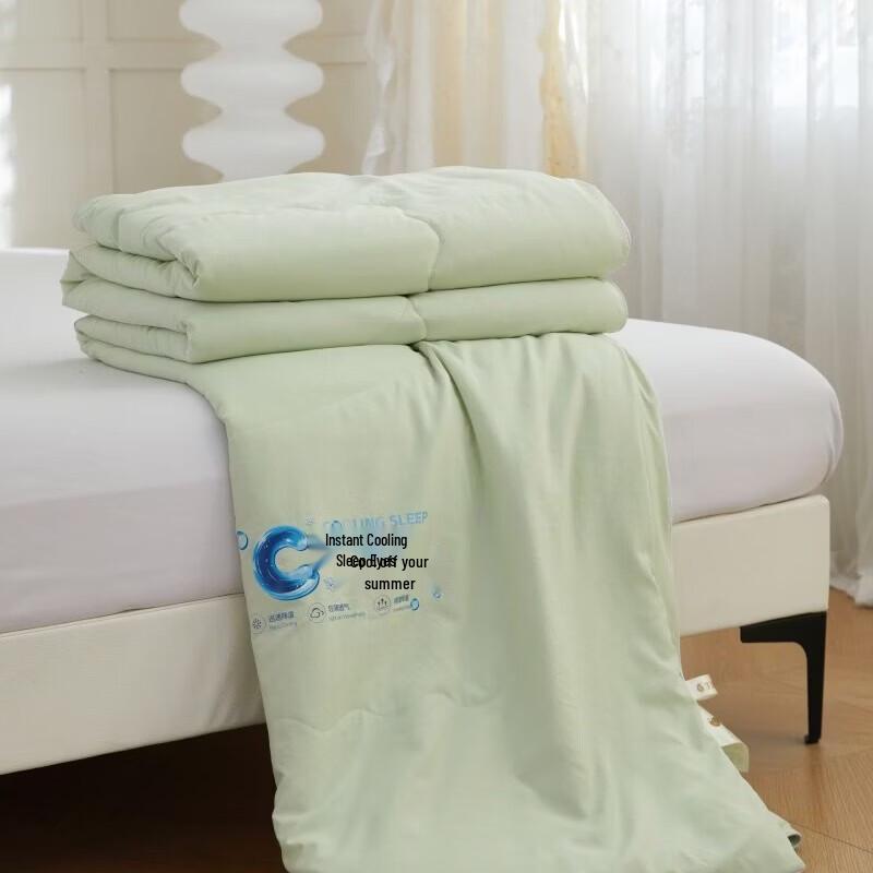 Hodo Silk-like Cooling Summer Quilt