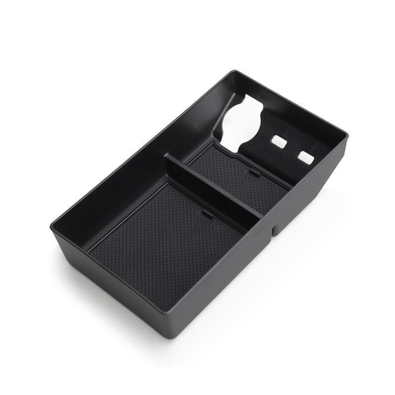 

Установленный подлокотник центральной консоли Lynk&Co 08, бокс для хранения и аксессуары (2023-2025).