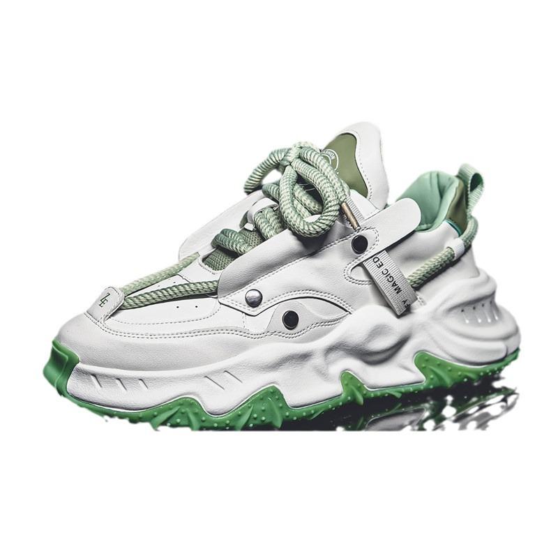 Fashion 2024 New Thick Sole Wear Resistant and High Rise Trendy Board Shoes Light Luxury Fashion Versatile Sports and Casual Men's Shoes
