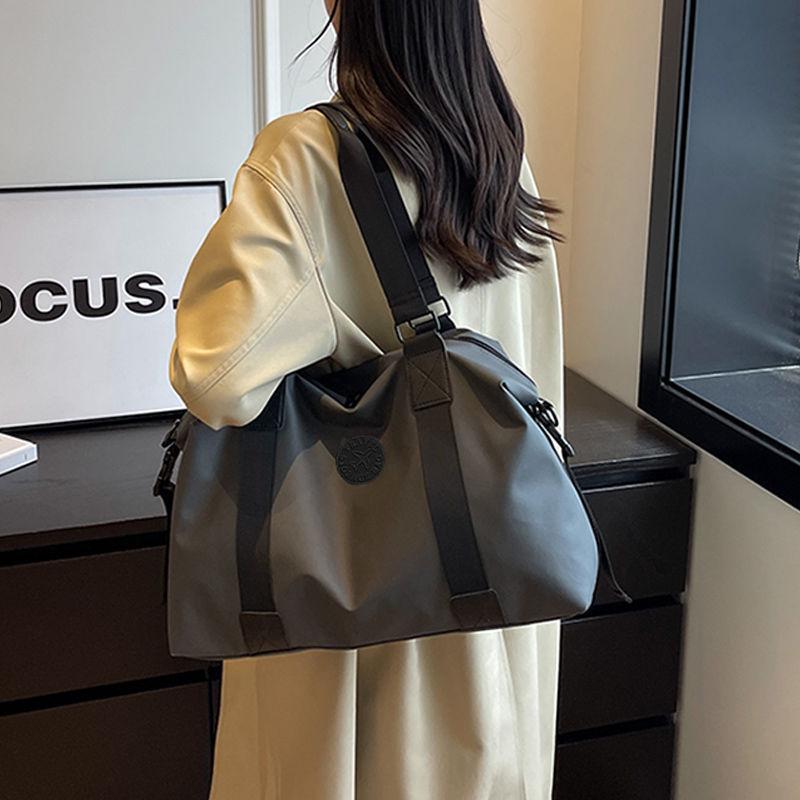 Portable Travel Handbag: Clothing Storage, Sports, Fitness, and Business Trip Crossbody Luggage Bag