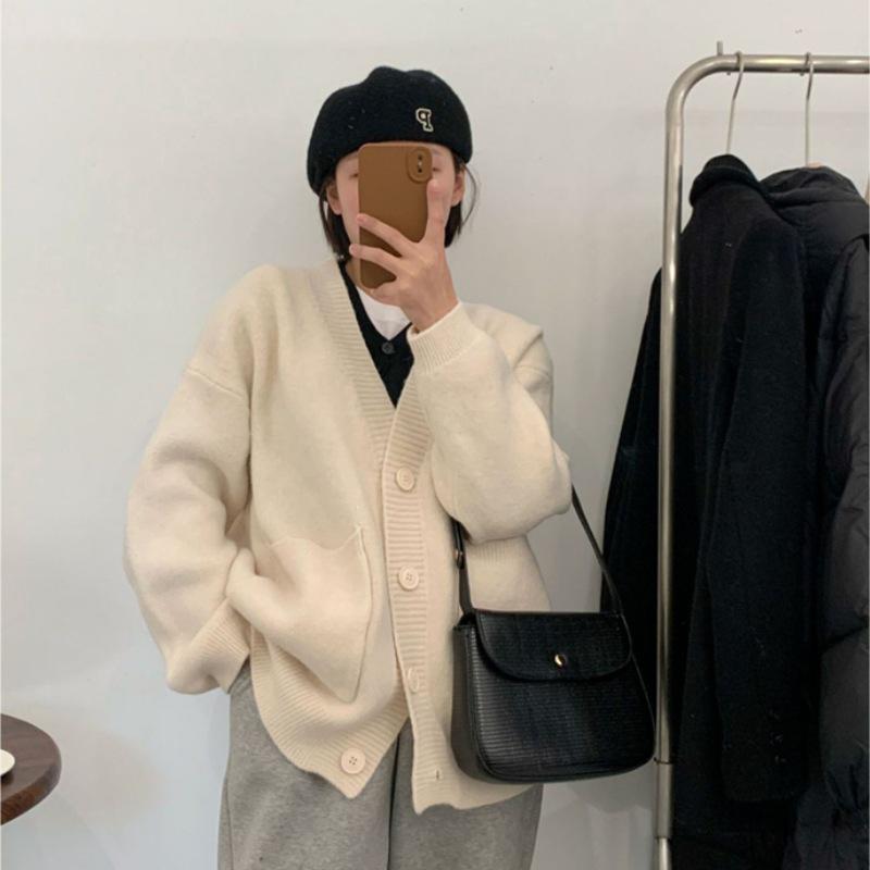 Damen 2024 Herbst/Winter V-Ausschnitt Strickjacke im koreanischen Stil mit großen Taschen - Locker & Figurbetonter Pullover.