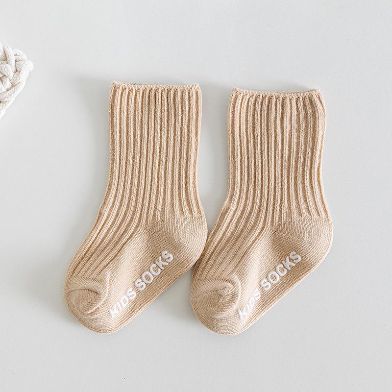 Nowe Jesienne Skarpetki Dziecięce: Bawełniane podkolanówki z podwójną igłą dla dzieci w wieku 1-3 lat, luźny krój, nie krępujące ruchu