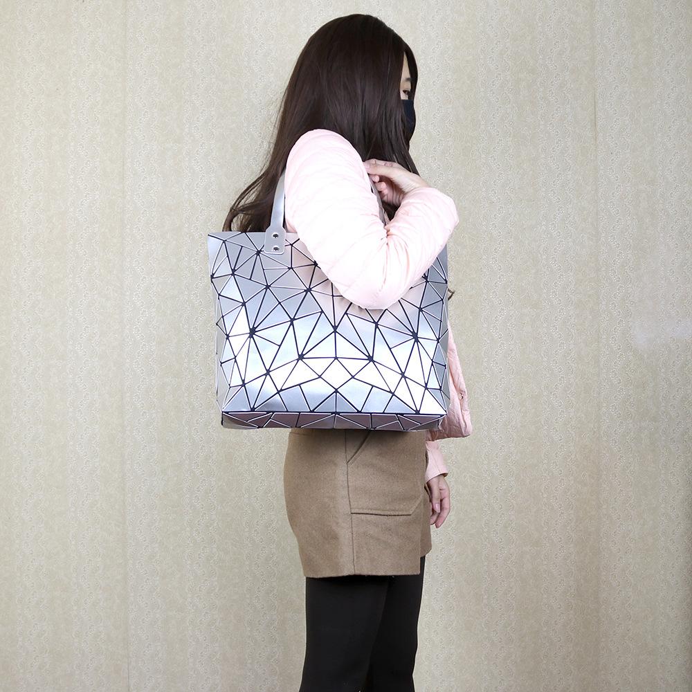 Tide Tote Bag New Geometric Rhombus Glossy Large-capacity Handbag Women's Changeable Folding Deformation Shoulder Bag