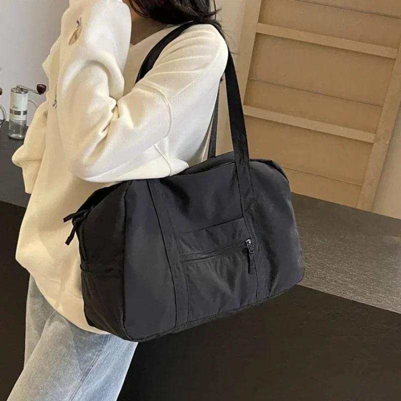 Casual Large Capaci Nylon Cloth Bag Women Fashion Commuter Shoulder Bag Short-Distance Travel Bag Fitness Bags