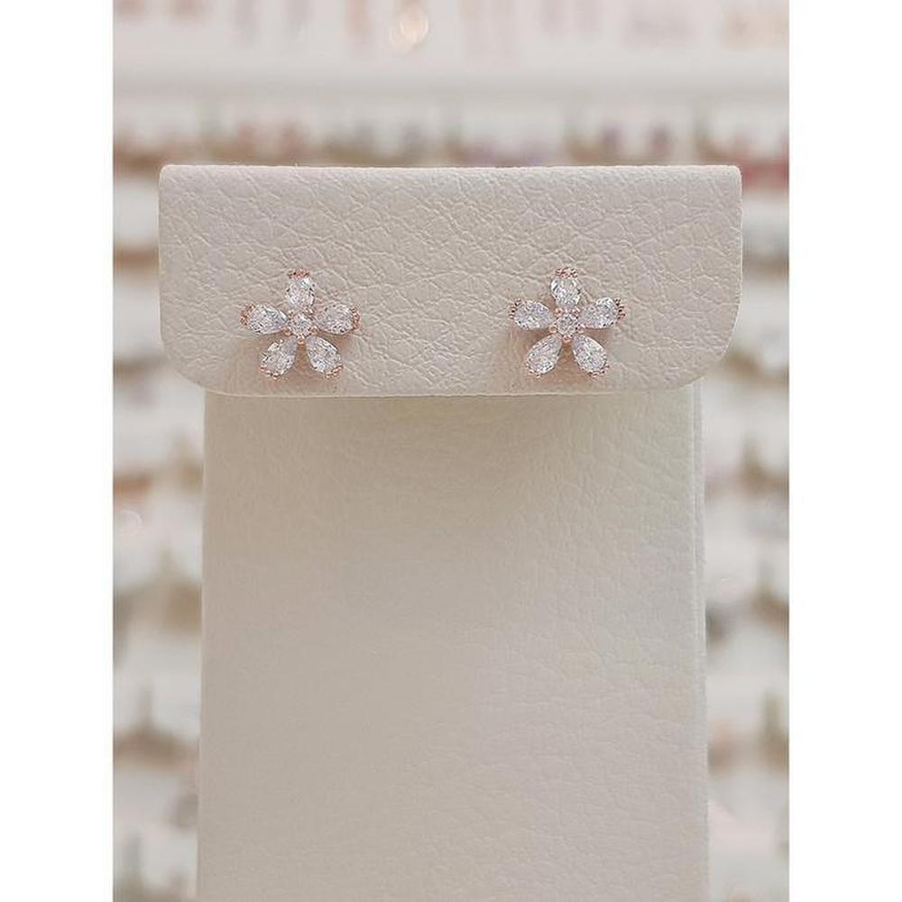 Save Zone 01 Pansy Flower Cubic Piercing Earrings Sse686 (S15372282)