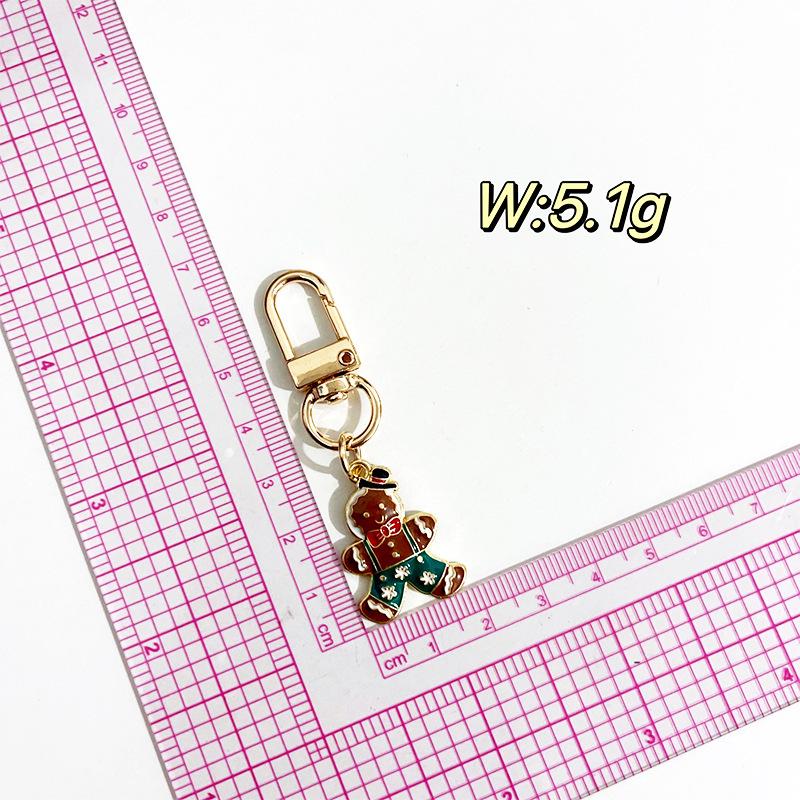 Santa Claus Tree Keychain Women's Ornament: Christmas Pendant for Car, Backpack, or Small Gift