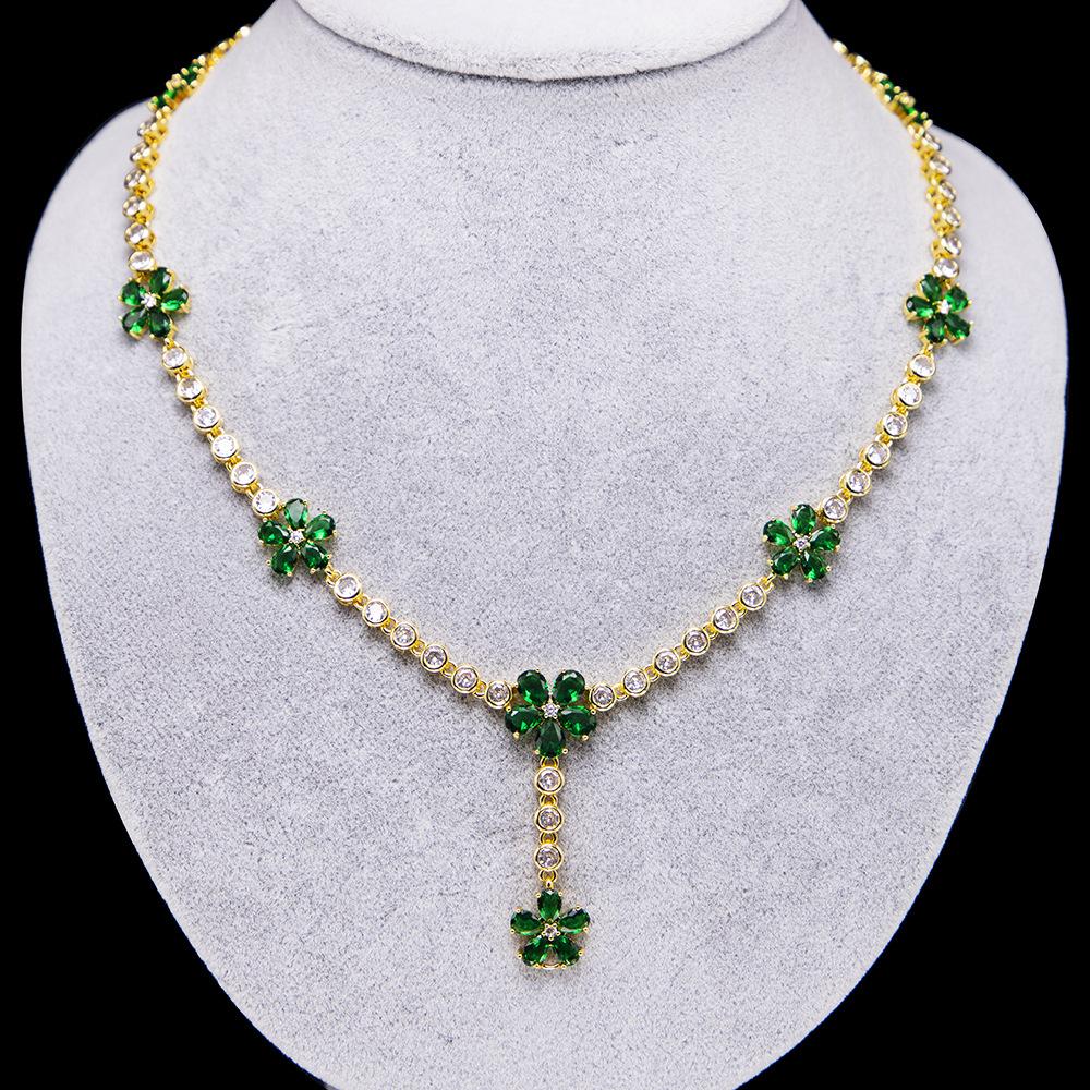 Accessories Women'S Zircon Necklace Women'S Versatile Clavicle Chain Flower Small Fresh Pendant High-End Necklace Women'S