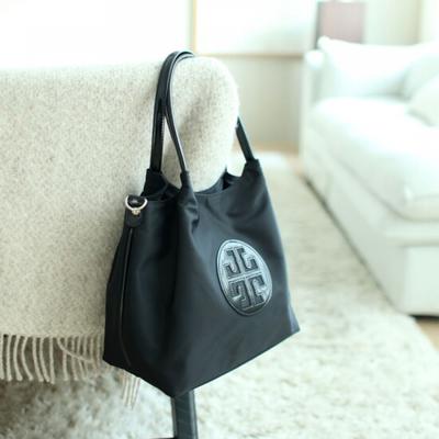 Shiz Madam Double Layer 3d Handbag With Cross Strap A42320