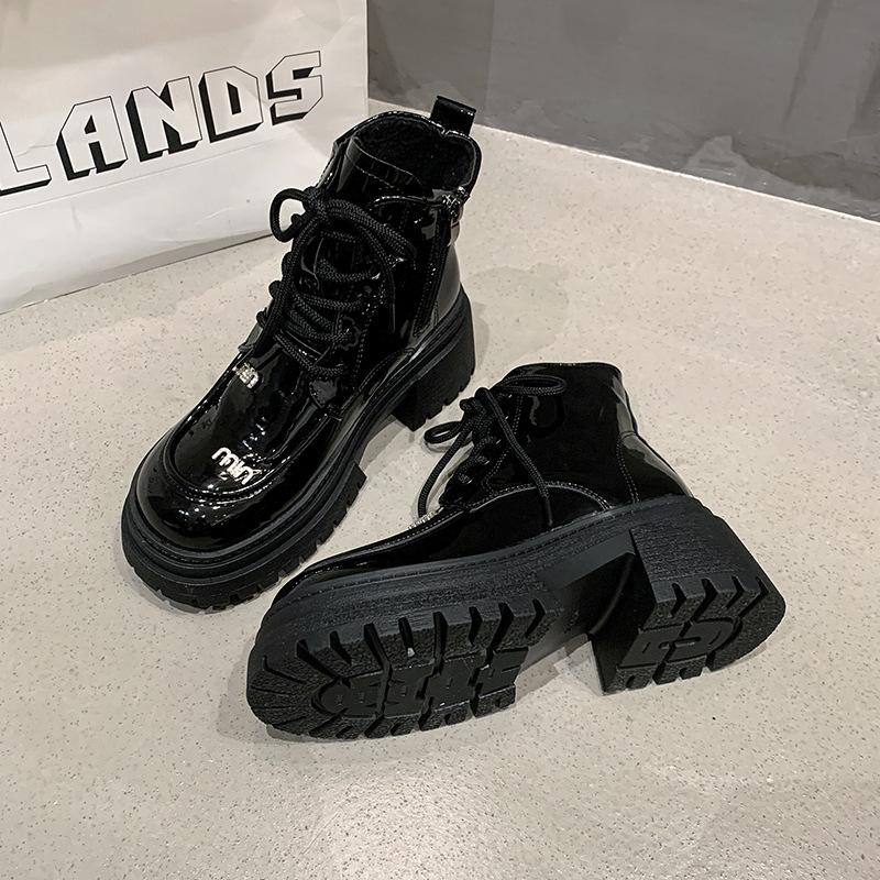 

Autumn and winter new cowhide version~ women s shoes medium tube casual fashion metal buckle Martin boots thick-soled thick heel music 40