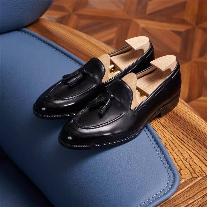 One-pedal leather shoes men's fringed lazy shoes loafers men's shoes
