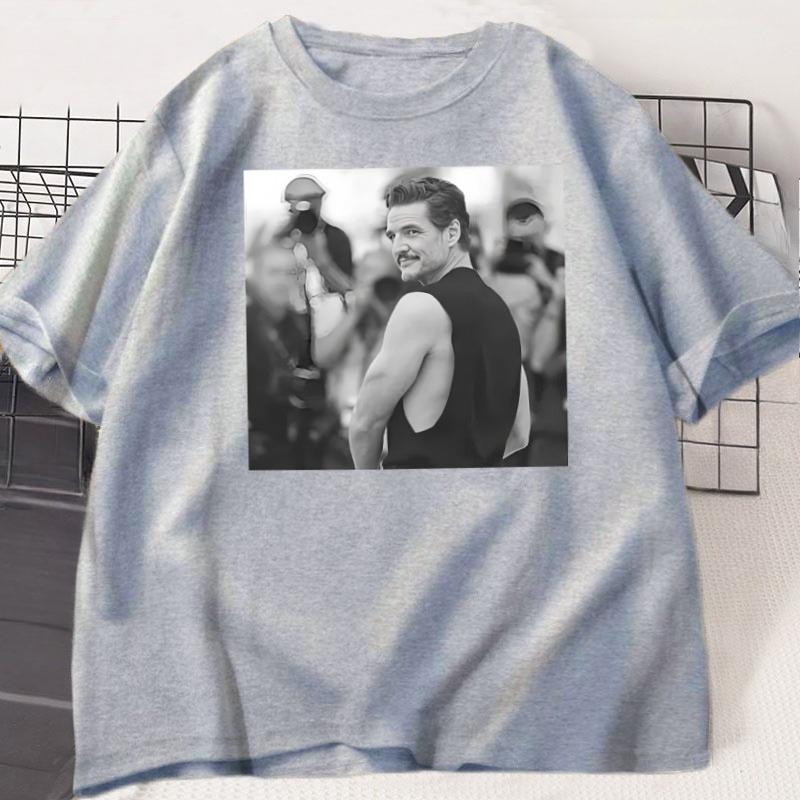 Camiseta Pedro Pascal Daddy Unisex MUJERES Vintage 90s Camiseta Gráfica Algodón Manga Corta Cuello Redondo Streetwear Ropa Unisex Y2k Tops