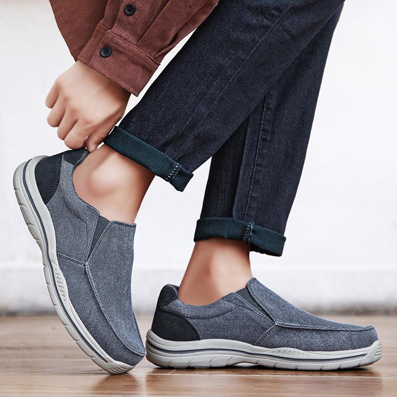 Men Khaki Canvas Shoes Slip On Driving Shoes Casual Blue Wide Head Cloth Shoes for Farther Plus Size Lightweight