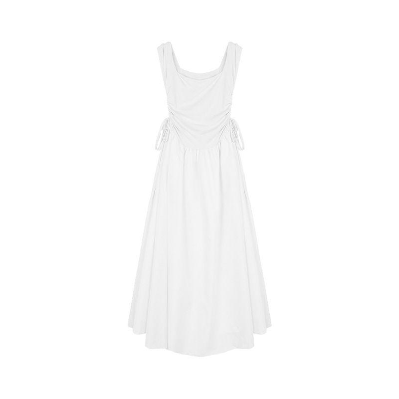 Delicate high waist and thin French black sleeveless temperament dress, new design waist and thin square neck long dress for women