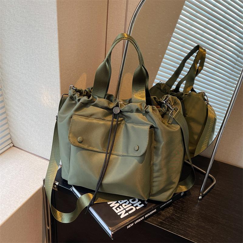 Casual Oxford Buttot Bag Women's New Large Capacity Commuter Portable Versatile Messenger Bag Sports Bag