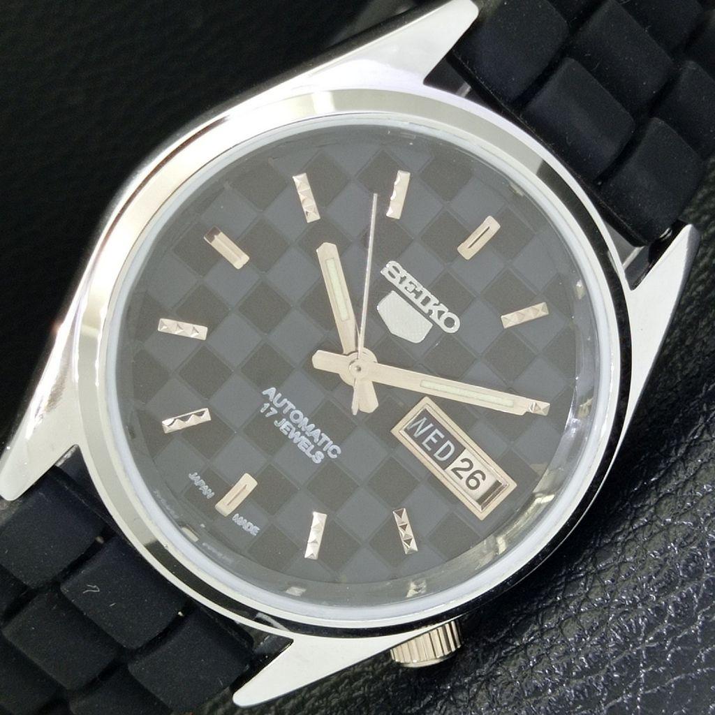 

AUTOMATIC VINTAGE REFURBISHED SEIKO 5 JAPAN MENS BLACK DIAL WATCH a440465-4 Sk-a440465