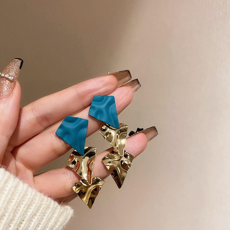 Silver Needle Acrylic Geometric Earrings: High-End European & American Minimalist Studs