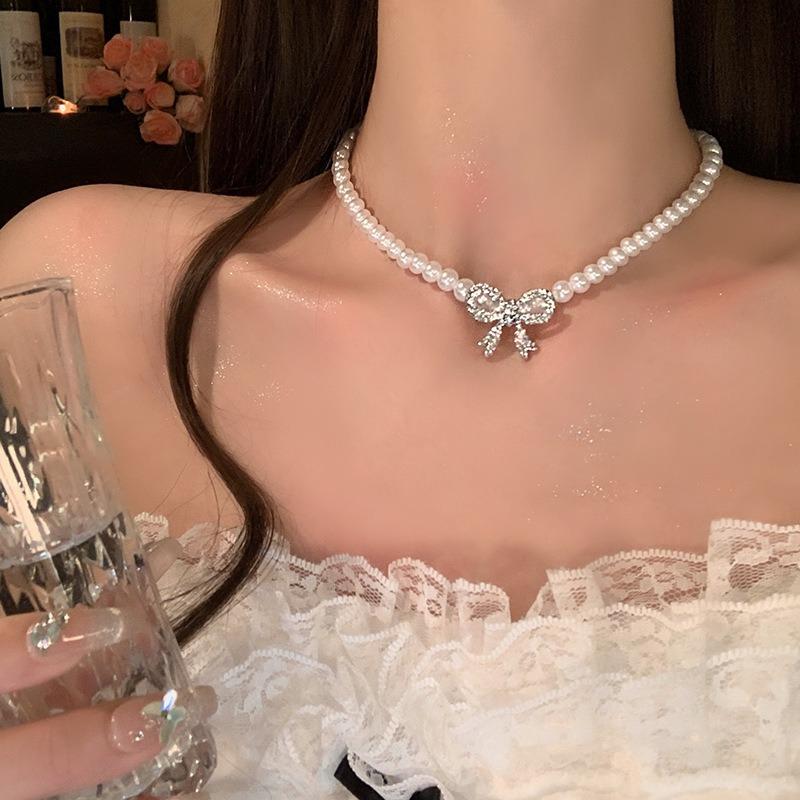 Korean Retro Pearl Diamond Fringed Neck Chain Internet Celebrity Temperament Design Sense Flower Bow Collarbone Chain Necklace Female
