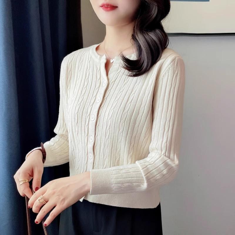 Long-sleeved Twist Sweater with a Half-open Crewneck Base Layer, a Women's Loose Top, a Knitted Sweater, a Cardigan Jacket