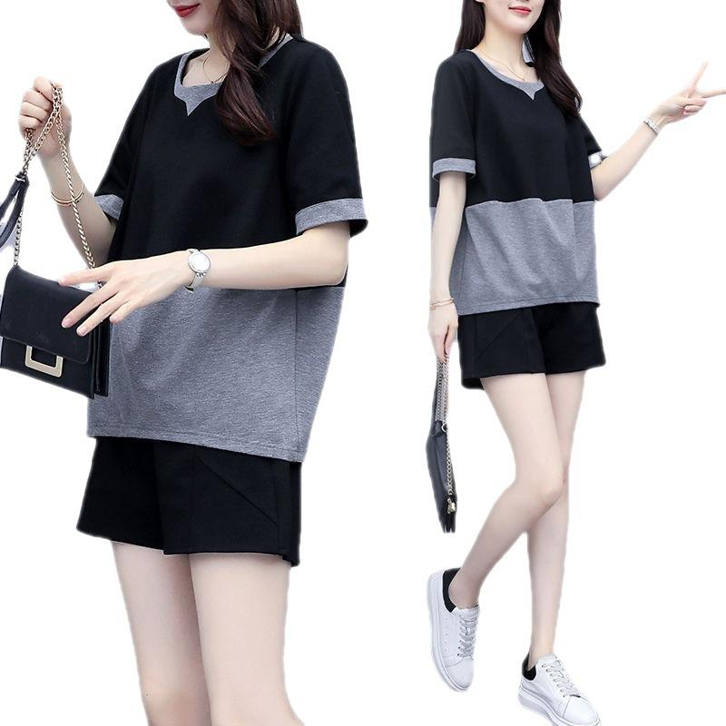 Fashionable short-sleeved plus-size suit for women in summer, loose slimming shorts, age-reducing belly-covering casual two-piece set