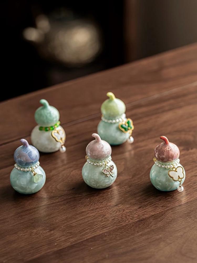 Xianci Colorful Ceramic Gourd Ornament - Cute Tea Pet Accessory for Tea Ceremony
