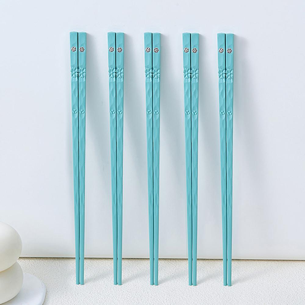 5Pairs High Quality Japanese Non-Slip Chopsticks Korean Hotel Restaurant Portable Healthy Food Stick Sushi Kitchen Chopsticks