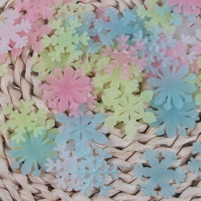 50pcs/bag Star Shape Glow In the Dark Children's Room Decals Wall Stickers 3D Luminous Snowflake Fluorescent Christmas Stickers