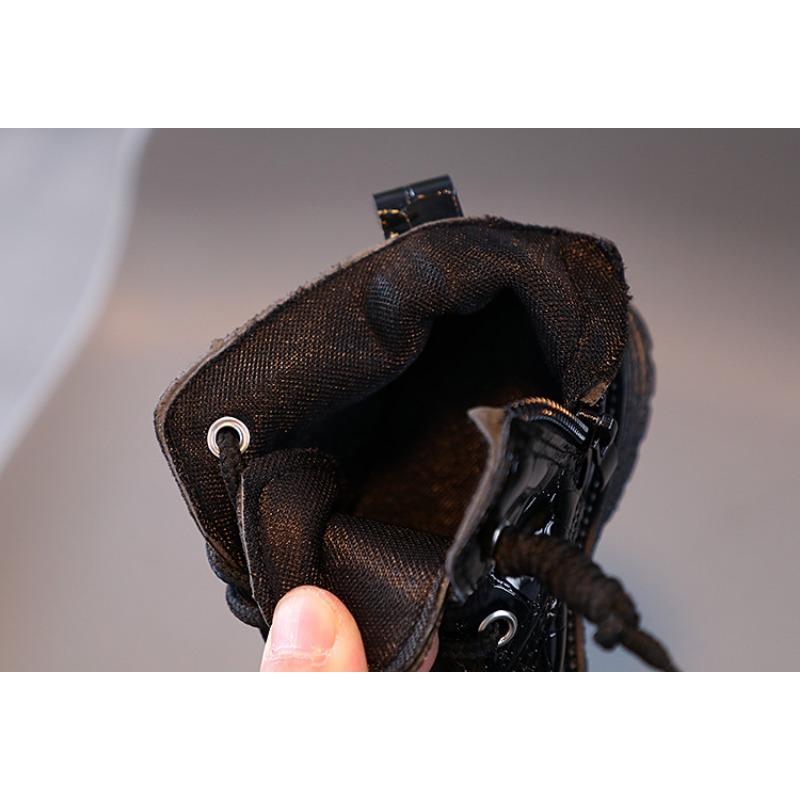 Çocuk Botları 2024 Sonbahar Erkek Patent Deri Ayakkabılar İngiliz Tarzı Retro Kız Ayakkabıları Moda