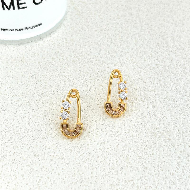 Personalized Pin Shape Shining Zircon Stud Earrings High Sense Fashion Commuter Earrings Women золотой