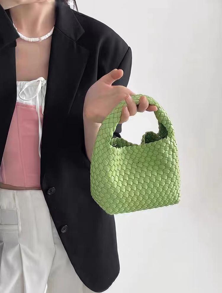 Niche Handmade Woven Mini Chain Coin Purse & Summer 2024 Phone Messenger Bag