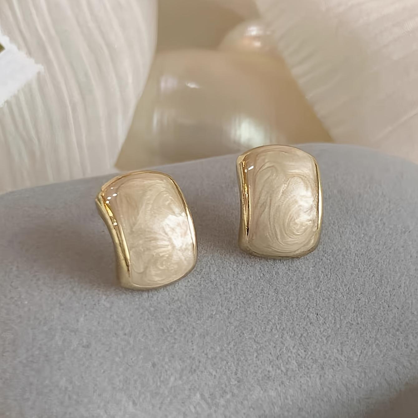 1 пара простых геометрических белых квадратных французских элегантных темпераментных ретро легких роскошных универсальных женских модных пусет белый