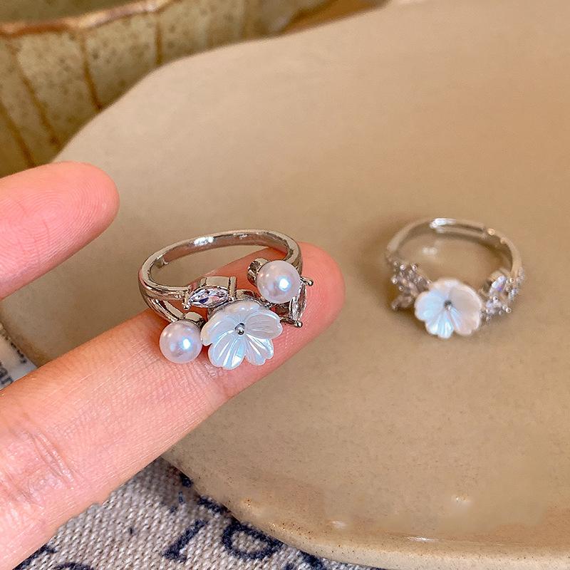 Gentle Camellia Flowers Imitation Pearl Rings for Women Girls 2026 New Trendy Silver Color High Flower Rings Jewelry Accessories