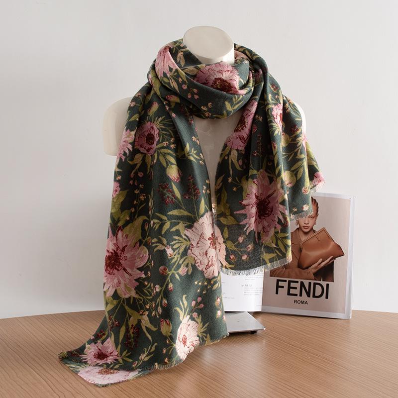 Cross Border Winter Elegant Light Luxury Imitation Cashmere Scarf Women's Fashion Commuter Floral Neck Protection Cold Shawl