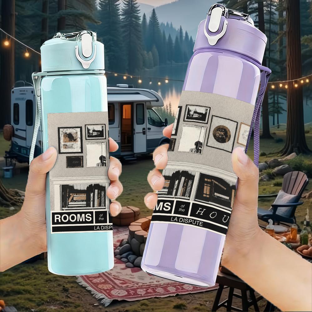 1PC Vintage Room Furniture Rectangular Print 750ml Colorful Plastic Sports Water Bottle Leakproof Pop Up Lid with Straw for Outdoor Work Home Use