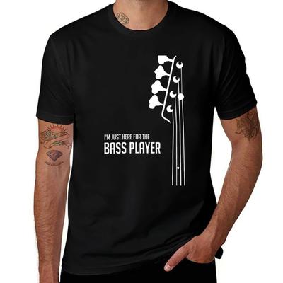 Ich bin nur wegen des Bassisten hier T-Shirt Bassgitarrist Bassist T-Shirt Lässig Trendig Streetwear T-Shirt