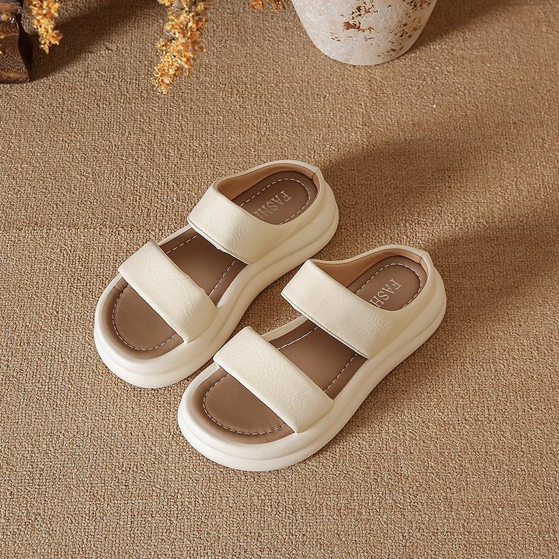 Platform Slippers Women's Summer Outer Wear 2025 New High-end Shit-stepping Fashion Non-slip One-word Sandals Casual Sandals