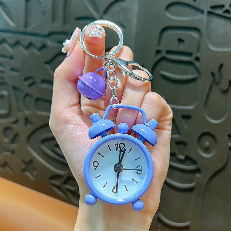 

Корейский и японский брелок-подвеска с будильником: Креативный автомобильный аксессуар-сумка и подарок для мероприятия фиолетовый