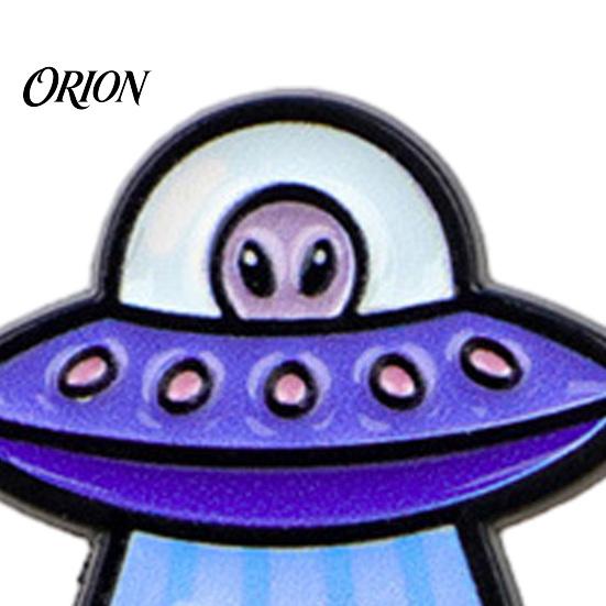 Cat Shaped Brooch Enamel UFO Metal Brooch, Aliens Ship Kitten Badge Pin, Clothing Bag Scarves Hat Accessories for Men Women Lapel Pin