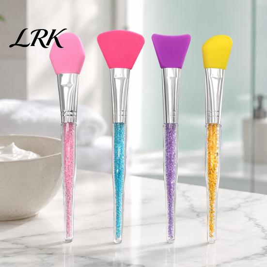 Even Mask Application Tool Silicone Face Applicator Brush, Facial Mud Brush with Non-Slip Soft Beauty Rhinestone Handle, Hairless Clay Tools