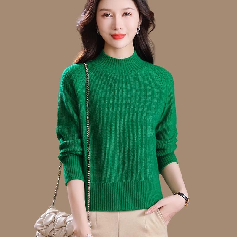

New Autumn and Winter Knitted Sweater for Women, Semi-high Neck, Laid-back and Loose, Solid Color Warm Pullover Knitted Base Sweater one size