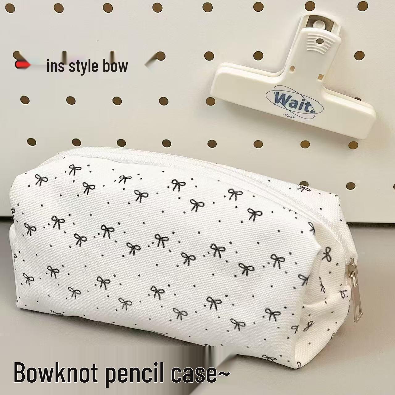 

Шикарный черный пенал с бантом: Милая косметичка большой вместимости для студентов