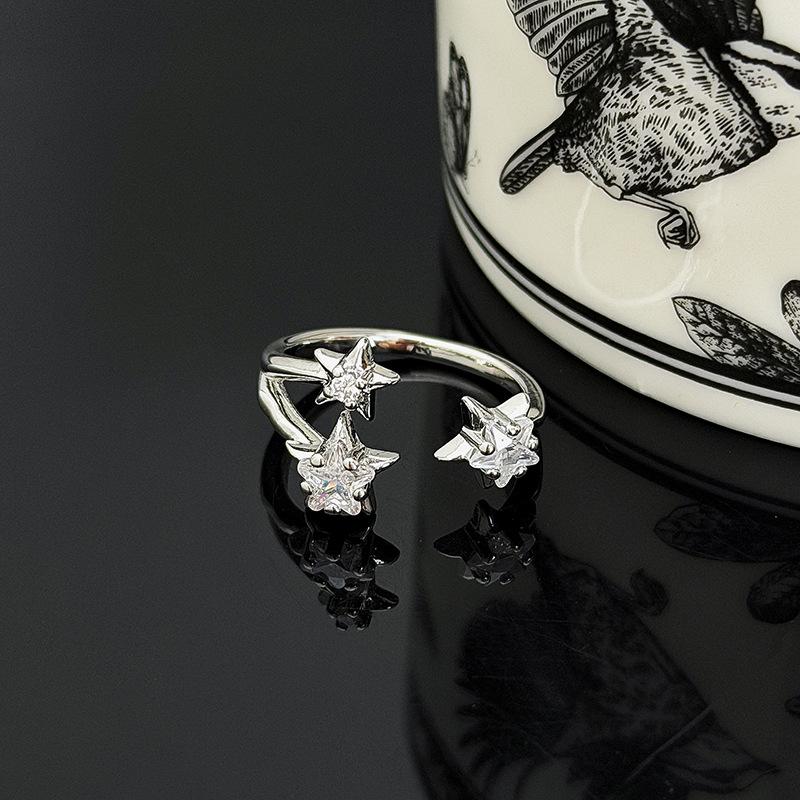 High-Value Diamond-Encrusted Zircon Bead Pentagram Open Ring Stacked With Niche Design Ring Woman