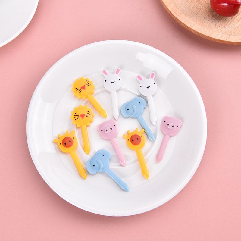 Fruktgaffel Mini tegneserie Barn Mat Fruktplukk Tannpirker Festdekor Tilfeldig farge