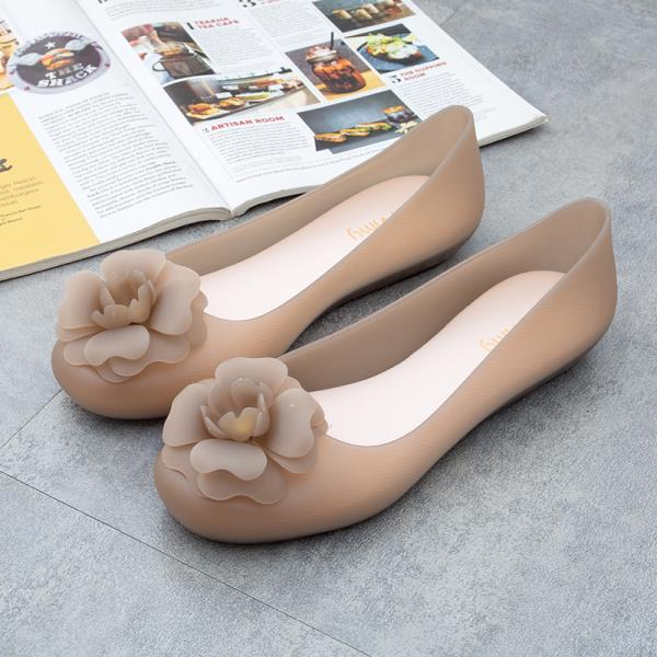 

Модная обувь-сандалии на плоской подошве с мелким вырезом, на все случаи жизни, лето 2025, женские каблуки, противоскользящая подошва, без новой внешней пляжной модной желе-обуви для девочек 35