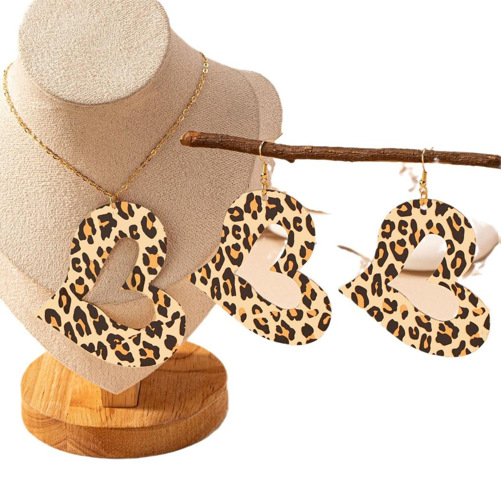 Exaggerated Leopard Print Geometric Heart Earrings & Necklace Set In Retro Fashion Style