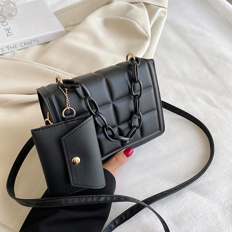 Casual and Simple Handbag, Fashiable ModeL Solid Color Single-shoulder Bag Trendy Foreign Style, Thick Chain Small Square Bag