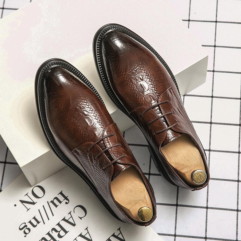Men's Genuine Leather Business Shoes Lace Up Banquet Dress Shoes Non Slip Men's Casual Leather Shoes Pointed New Wedding Shoes