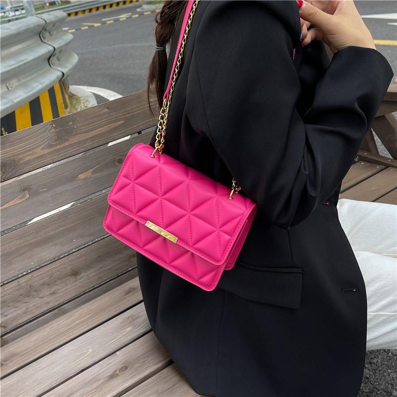 This Year, the Popular Simple Bag Women's Autumn New Korean Version of the Chain Shoulder Small Square Bag Fashion Casual Messenger Bag