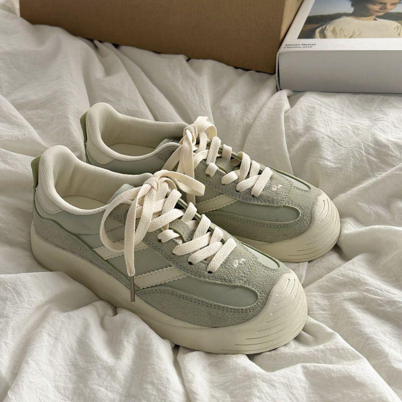 Niche Retro Women's Summer New Breathable Little White Shoes Versatile Casual Board Shoes Tide