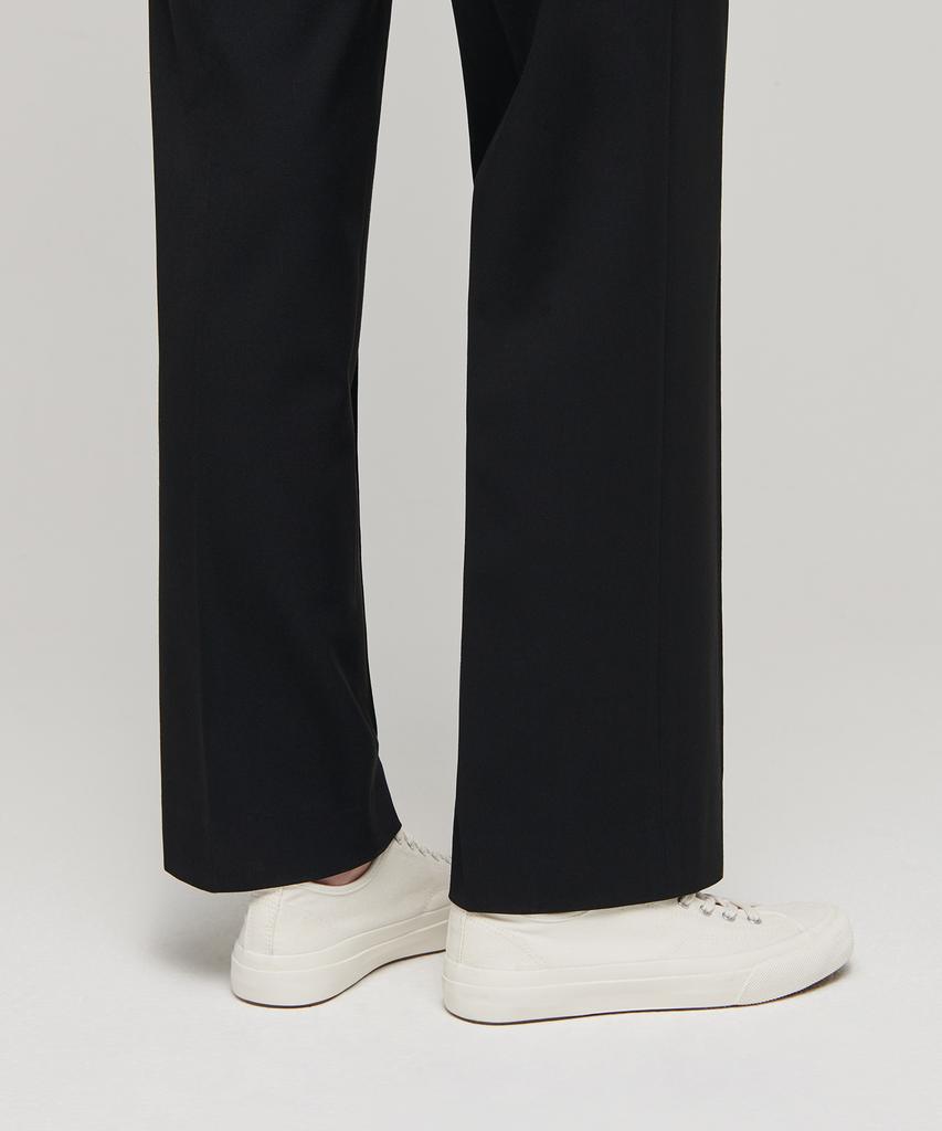 MUSINSA STANDARD WOMAN Women'S Pin-Tuck Straight Hidden Banding Slacks [Black]