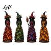 Statue Decorative per Caminetto da Interno Statuetta Strega Autunnale Halloween Statuetta da Tavolo Autunnale con Foglia Decorazione Spettrale per Feste Abito Stagionale Resina